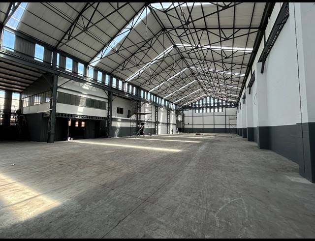 7,255M² WAREHOUSE TO LET IN EPPING INDUSTRIAL